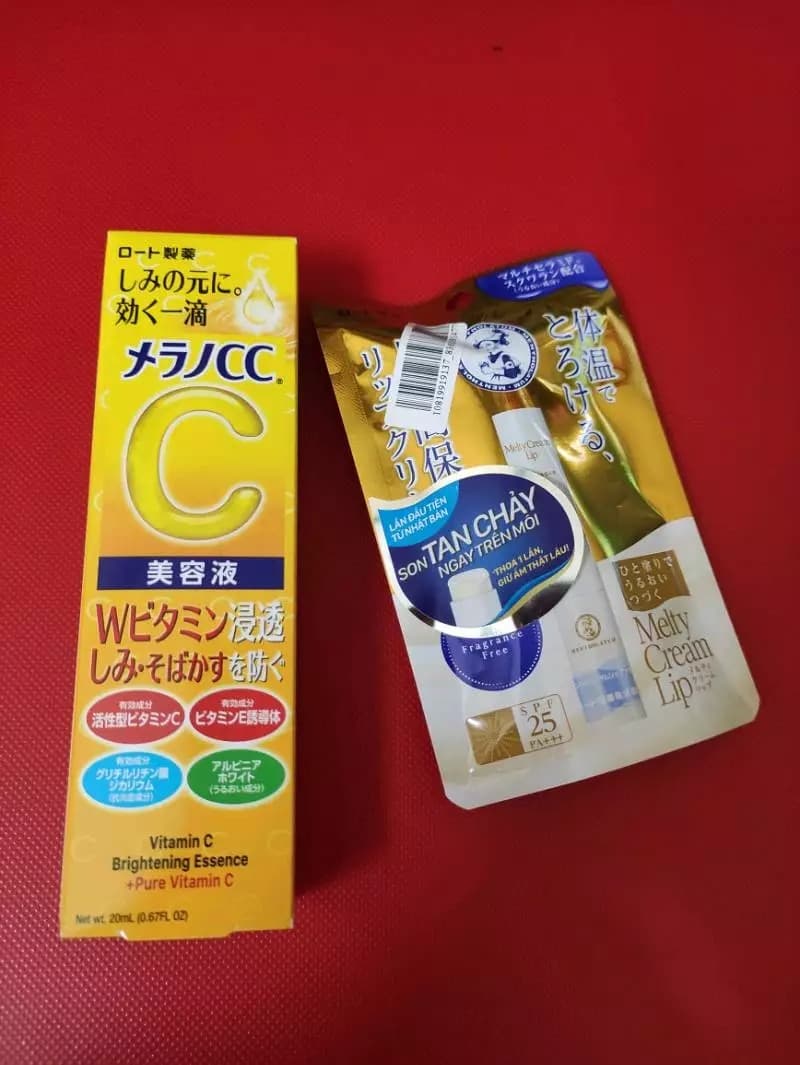 ROHTO Melano CC Medicinal Stains Intensive Measures Essence — 20 mL