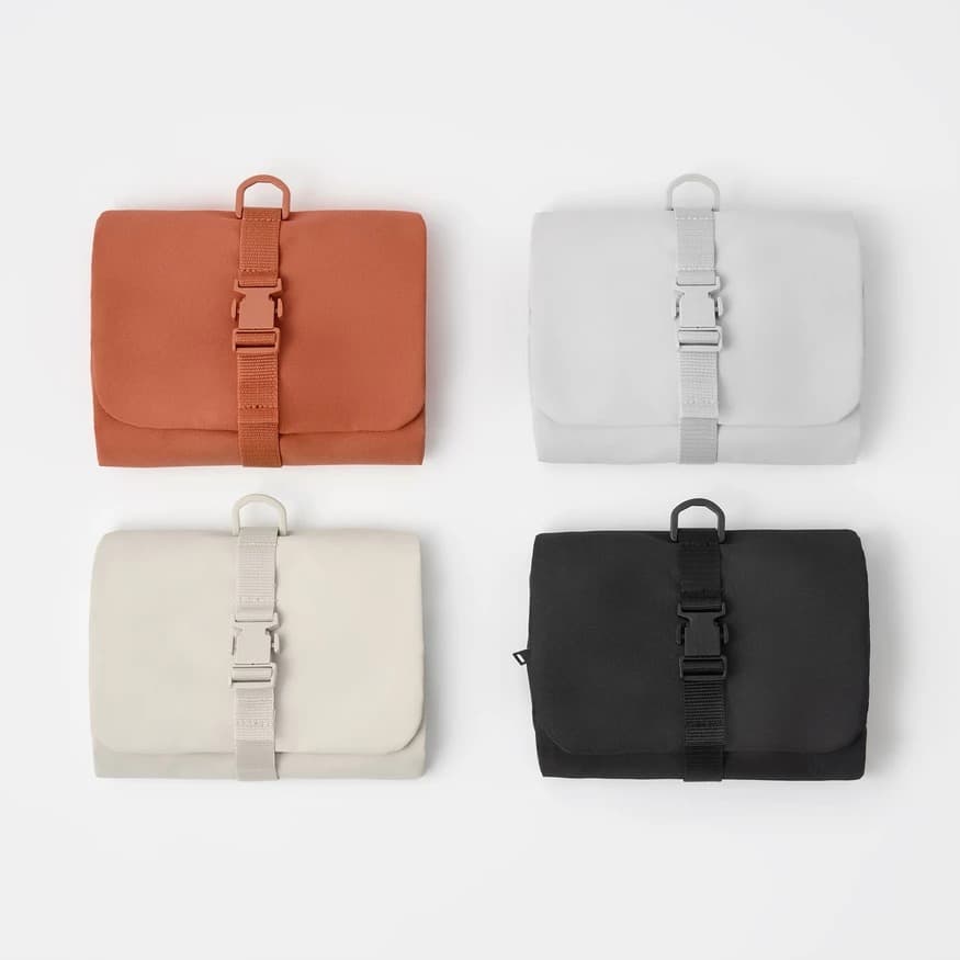 MUJI Hanging Organizer Bag With Detachable Pouch Compact Travel Storage